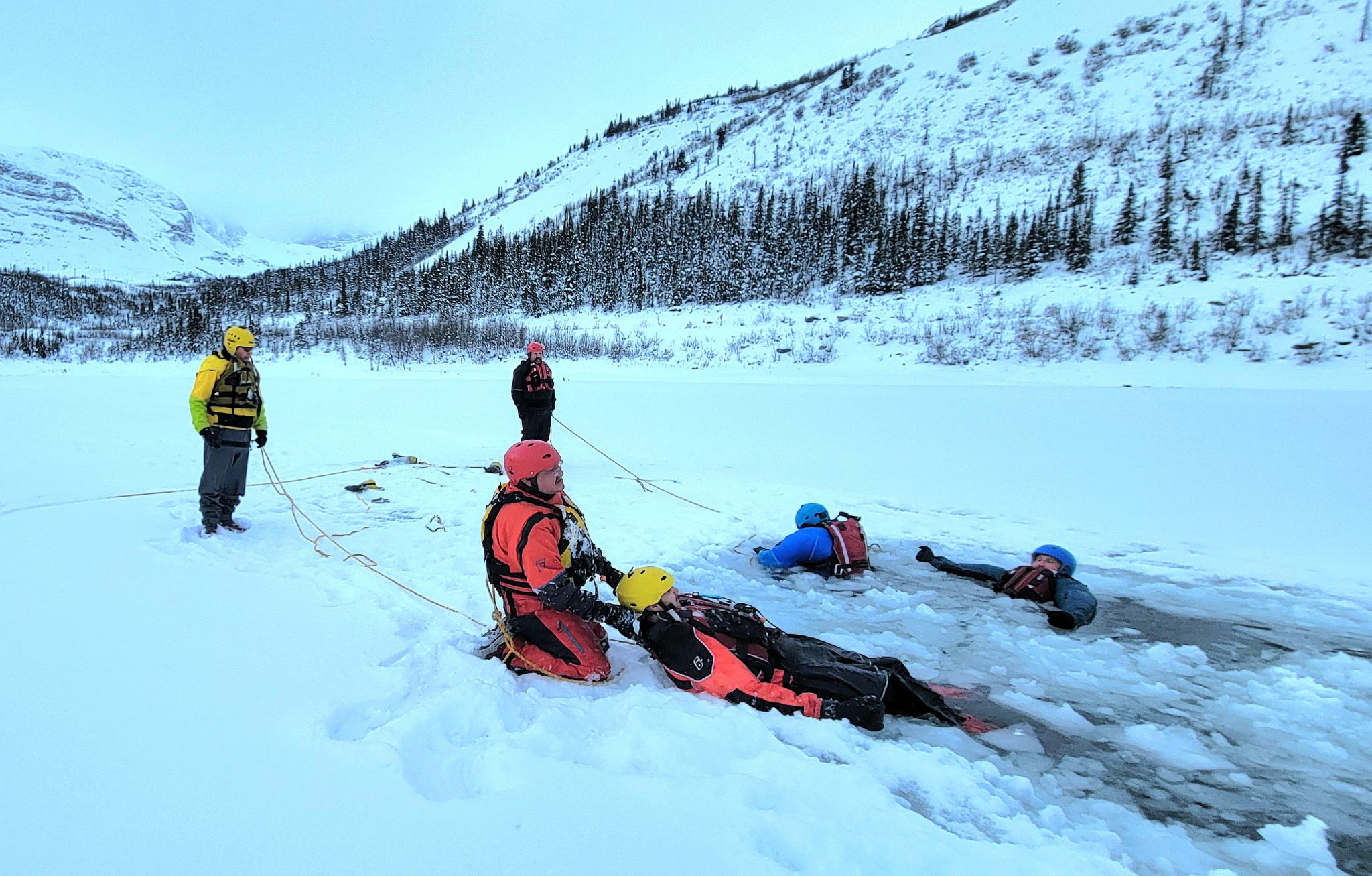 Ice Rivers Rescue Ice Rescue